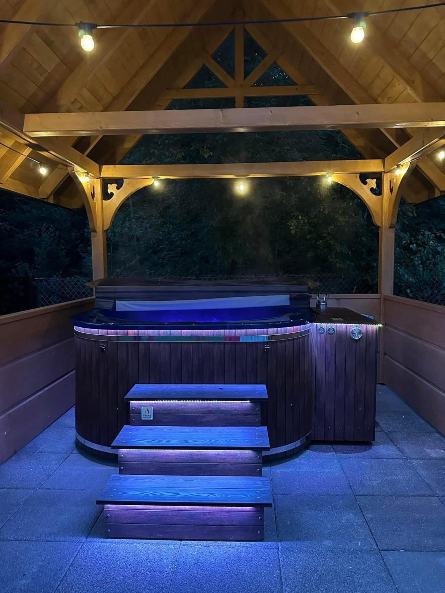 Domki Gawra Z Jacuzzi ザコパネ エクステリア 写真